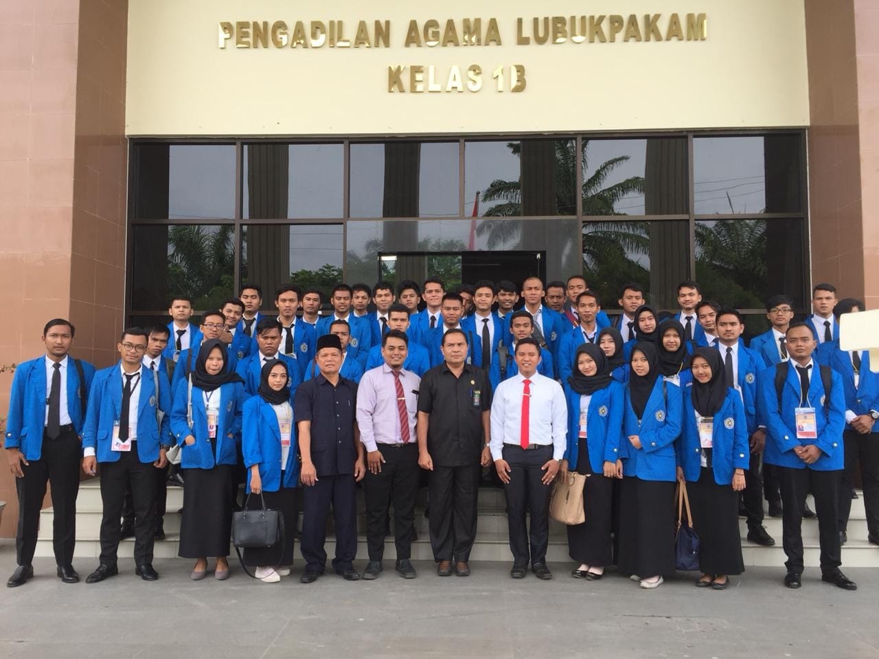 42390191_317397862176053_4440918711443914752_o