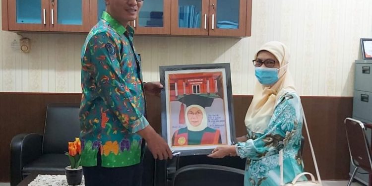 Cindramata Untuk Ibu Dr.Masitah Pohan