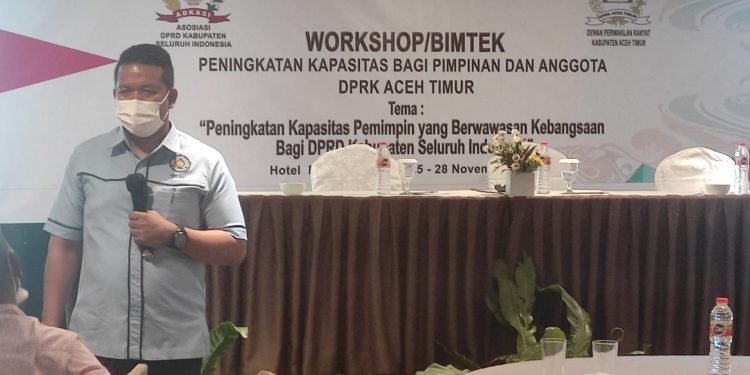 Kabag HTN/HAN Fahum UMSU jadi Narsum Bimtek DPRK Aceh Timur