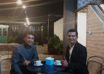 DEKAN FAKULTAS HUKUM BERTEMU DENGAN ALUMNI