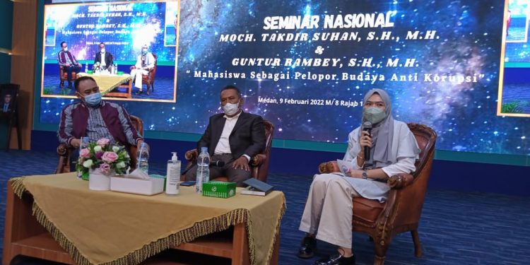 SEMINAR NASIONAL “MAHASISWA SEBAGAI PELOPOR BUDAYA ANTI KORUPSI”