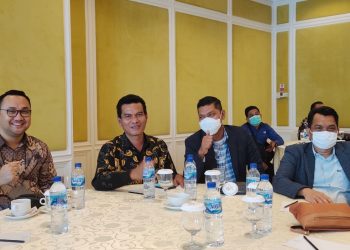 Dekan Fakultas Hukum UMSU Hadiri Debat Kandidat Calon Ketua Peradi Medan