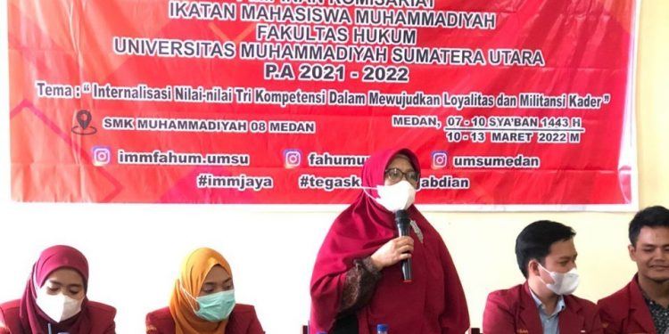Wakil Dekan III Fakultas Hukum UMSU, Atikah Rahmi, SH., MH Membuka Kegiatan Darul Arqam Dasar (DAD) PK IMM Fahum UMSU