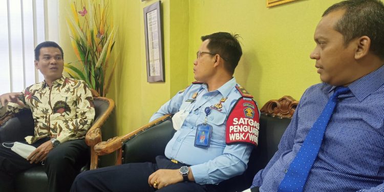 Dekan Fahum UMSU: Kesadaran Hukum Menjadi Solusi Permasalahan Over Kapasitas Pada Rumah Tahanan Negara