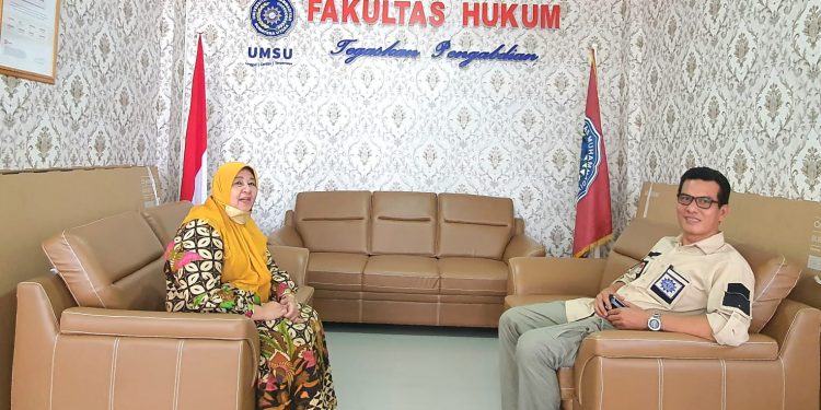 Sekretaris Program Studi Doktor Ilmu Hukum Universitas Muhammadiyah Sumatera Utara Apresiasi Tampilan Lobby Fakultas Hukum UMSU