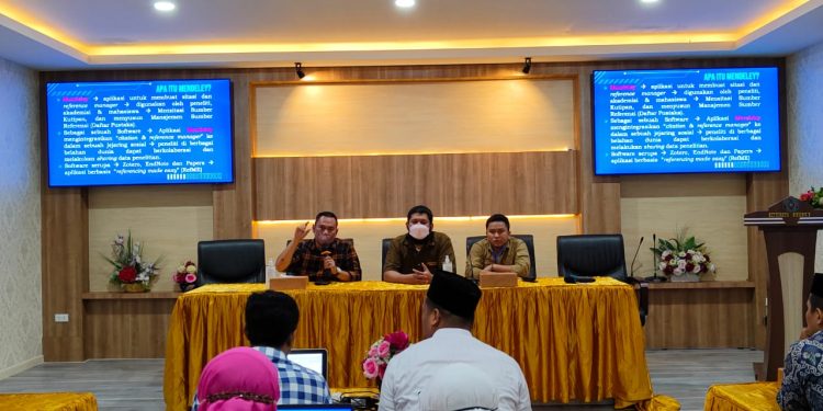 Meningkatkan Semangat Menulis, Fakultas Hukum UMSU Laksanakan latihan penggunaan Aplikasi Mendeley