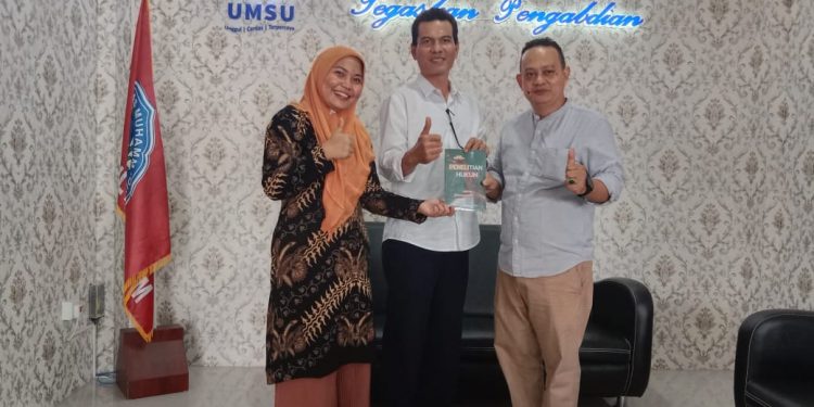 Semangat produktif, Dua Dosen Fahum UMSU Menulis Buku Penelitian Hukum