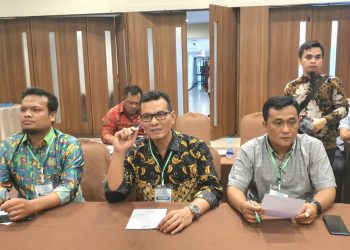 Pimpinan Fakultas Hukum menghadiri kegiatan Seminar Nasional yang diselenggarakan oleh PW Muhammadiyah Sumatera Utara