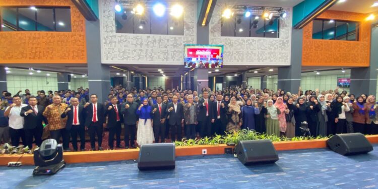 220 Alumni Mengikuti Yudisium Fakultas Hukum: Siap Mengabdi Kepada Masyarakat