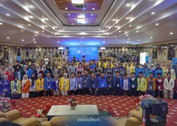 Mahasiswa Fakultas Hukum UMSU Ikuti Indonesia Future Leaders Camp 2025 Regional 2 di Padang