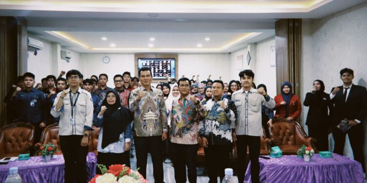 Memperebutkan Piala Rektor UMSU: 16 Delegasi Peserta Debat Hukum Nasional Berkompetisi